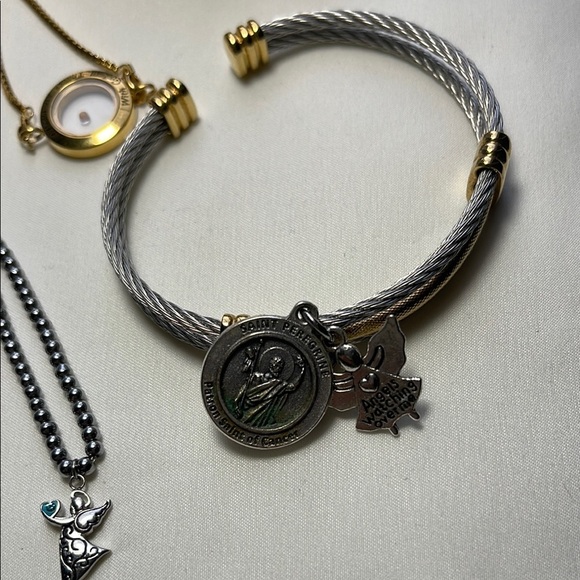 Elegant Women's bracelets bundle - Picture 5 of 14